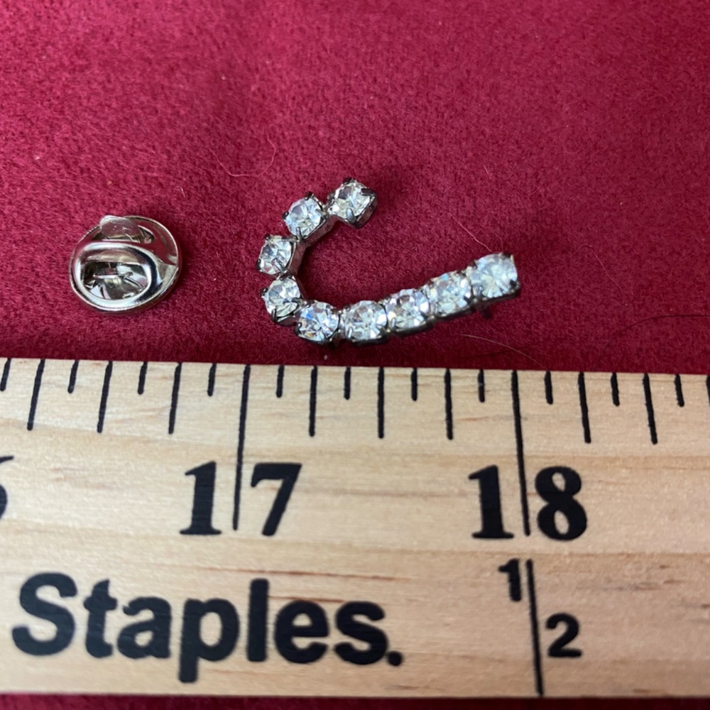 Clear Rhinestone "J" Pin. - Picture 4 of 7